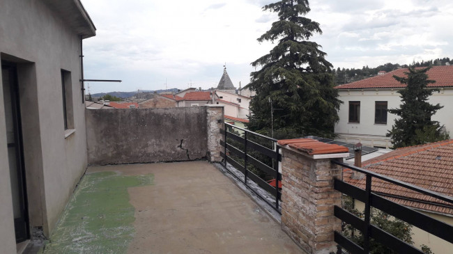 Casa indipendente in vendita a Serramonacesca (PE)