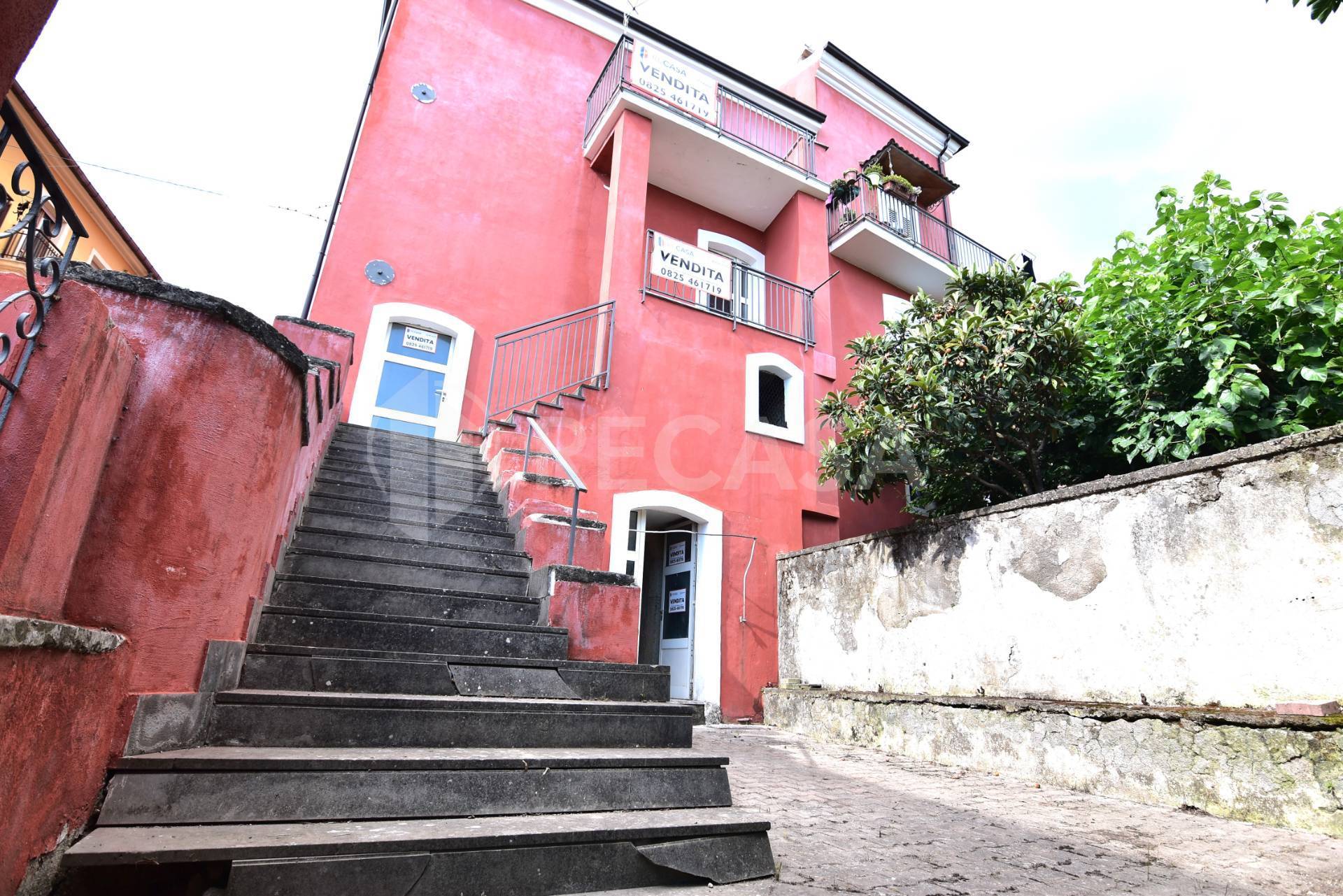 Casa semi-indipendente in vendita a Manocalzati (AV)