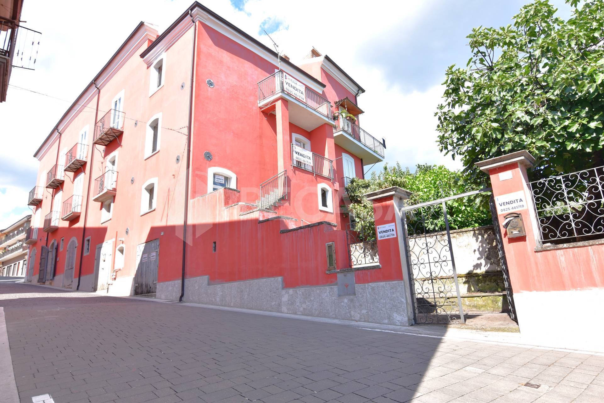Casa semi-indipendente in vendita a Manocalzati (AV)
