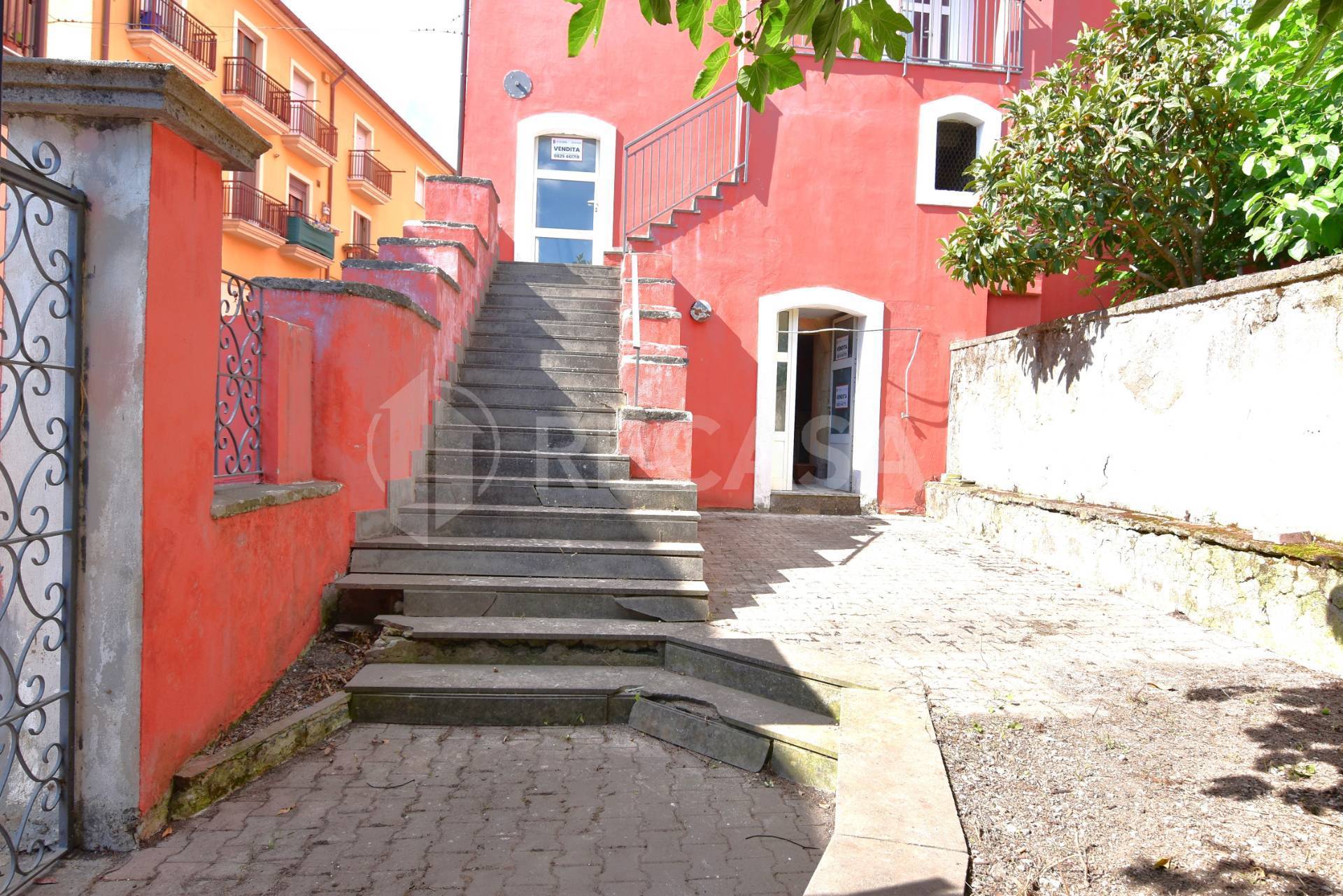 Casa semi-indipendente in vendita a Manocalzati (AV)