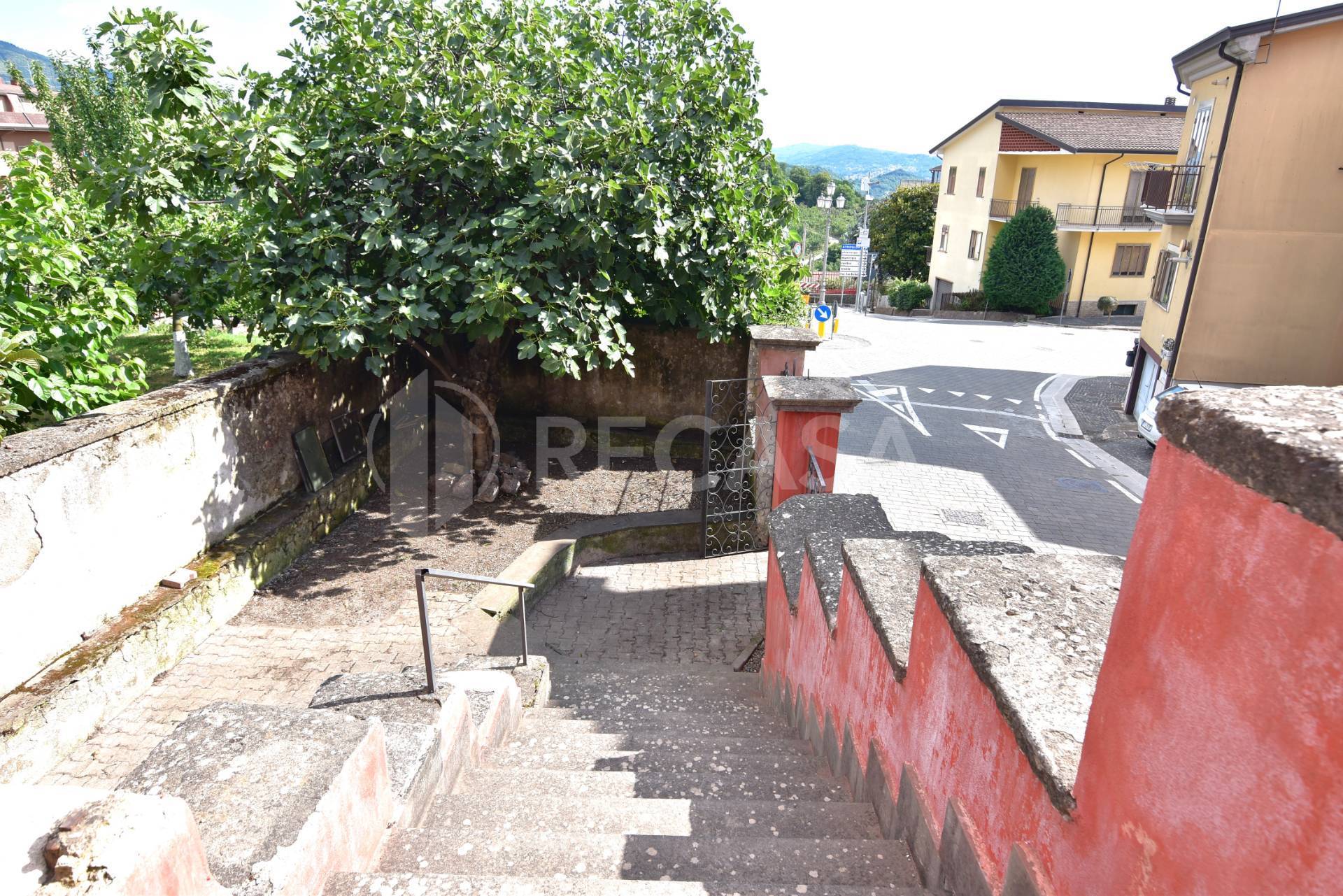 Casa semi-indipendente in vendita a Manocalzati (AV)