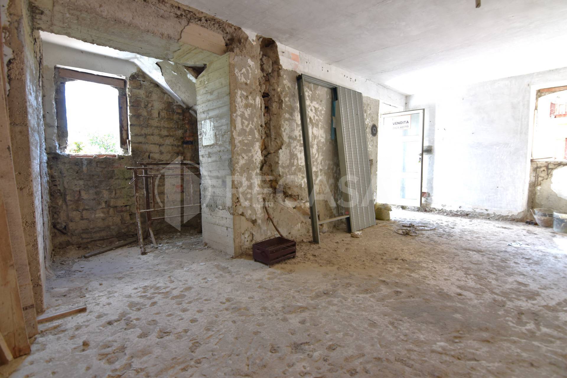 Casa semi-indipendente in vendita a Manocalzati (AV)