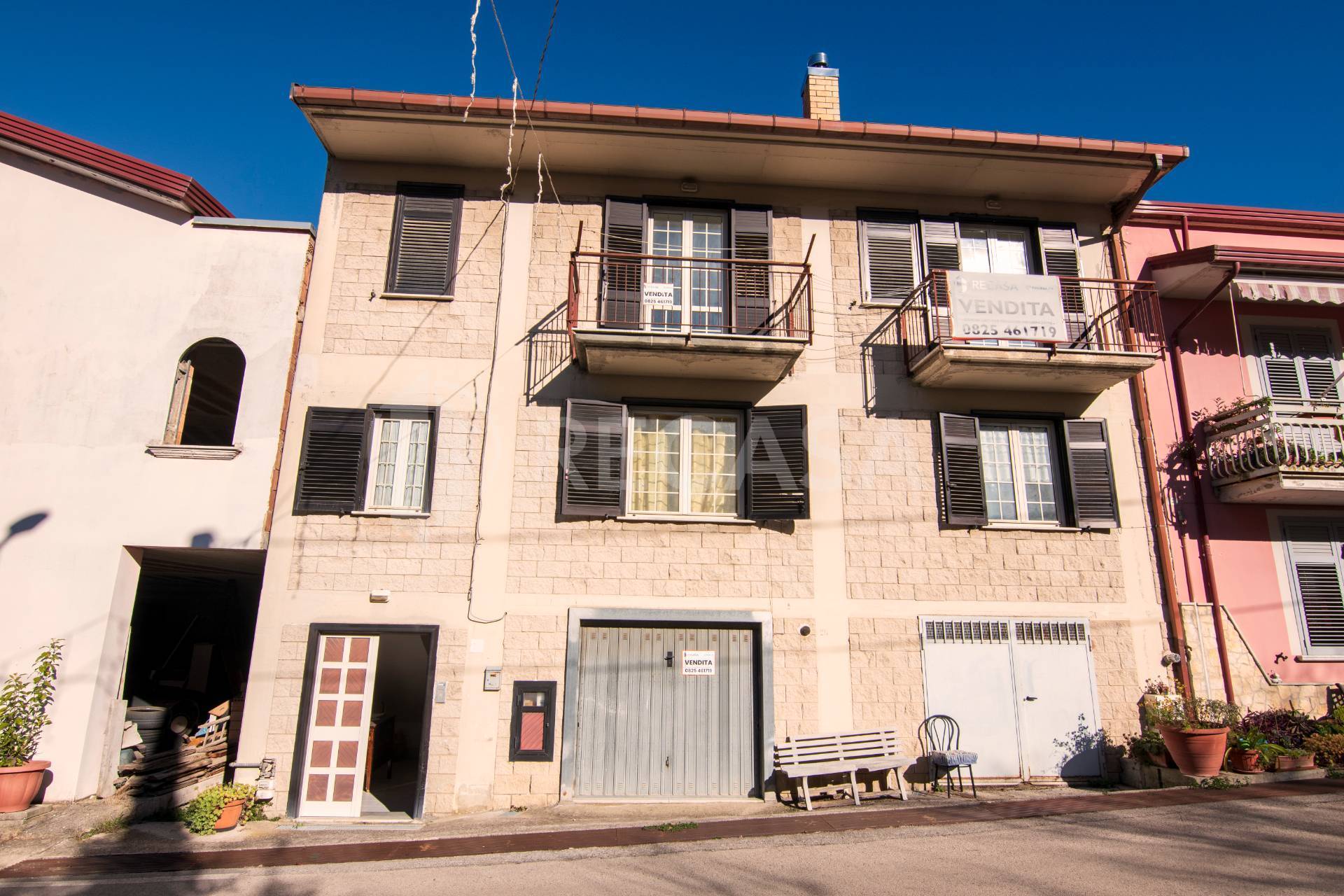 Casa semi-indipendente in vendita a Aiello Del Sabato (AV)