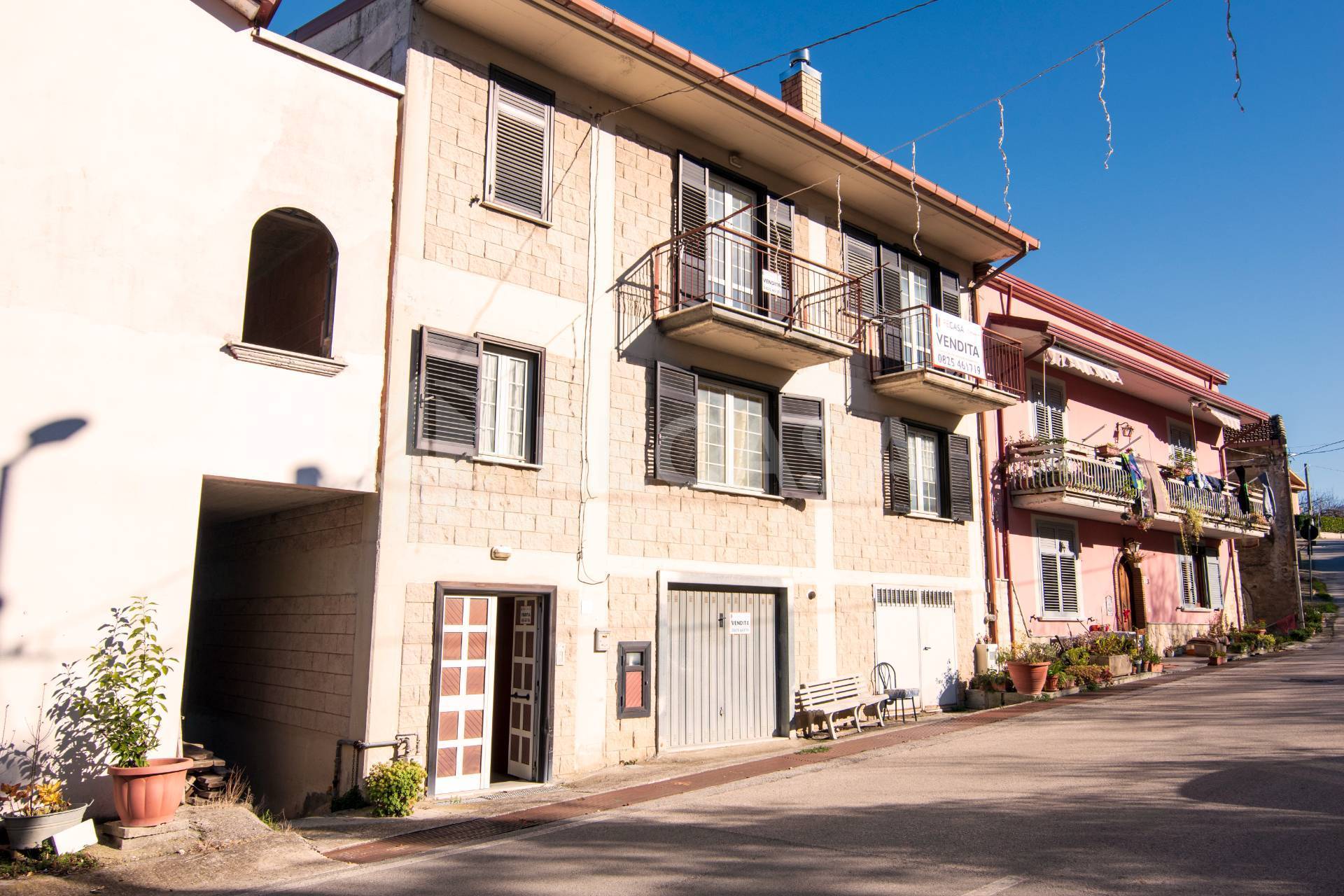Casa semi-indipendente in vendita a Aiello Del Sabato (AV)