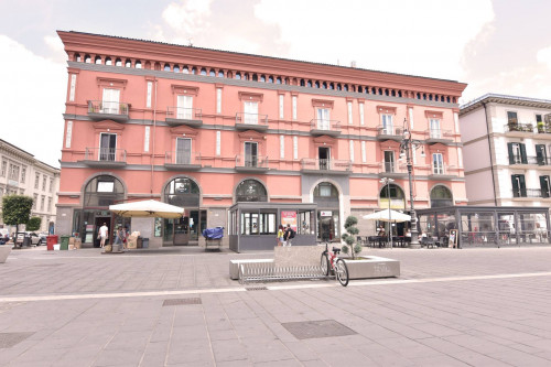 Ufficio in affitto a Avellino (AV)