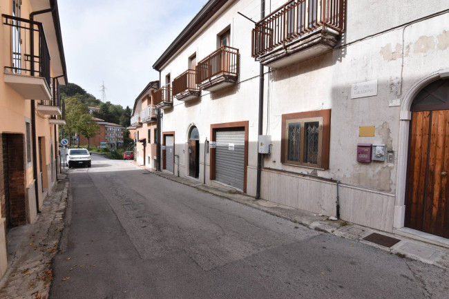 Casa semi-indipendente in vendita a Manocalzati (AV)
