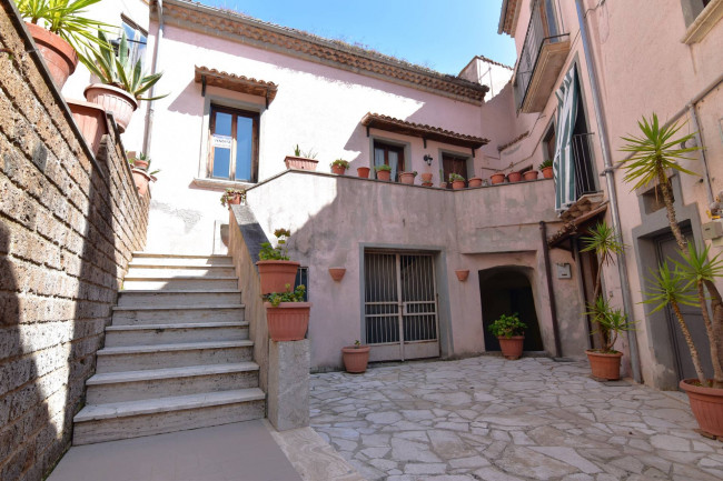 Casa semi-indipendente in vendita a Altavilla Irpina (AV)