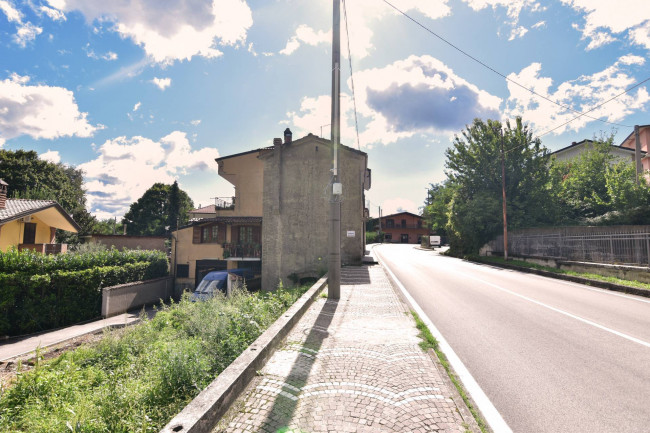 Casa semi-indipendente in vendita a Ospedaletto D'alpinolo (AV)