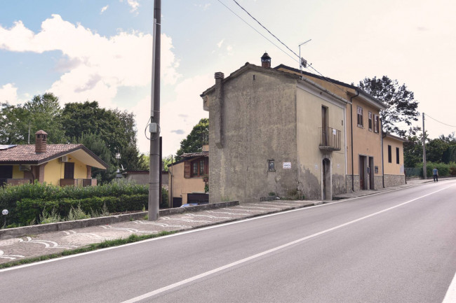 Casa semi-indipendente in vendita a Ospedaletto D'alpinolo (AV)