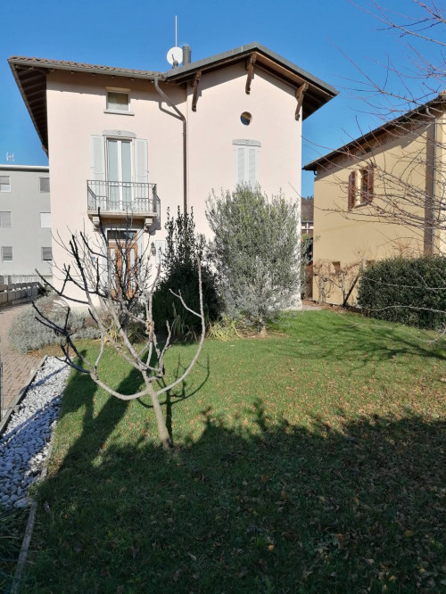 Casa singola in vendita a Mendrisio