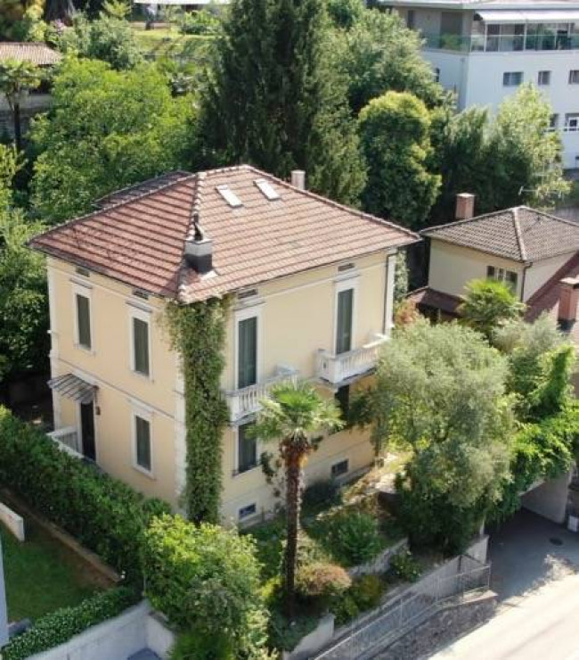 Villa in affitto a Vacallo