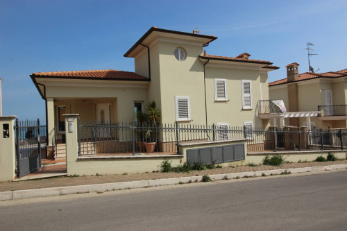 Villa in vendita a Tortoreto (TE)