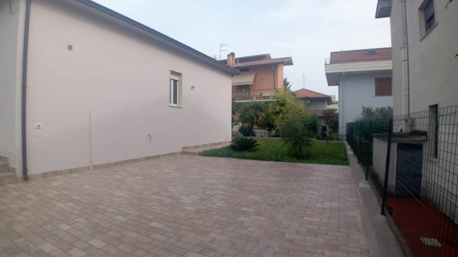 Casa indipendente in vendita a Giulianova (TE)