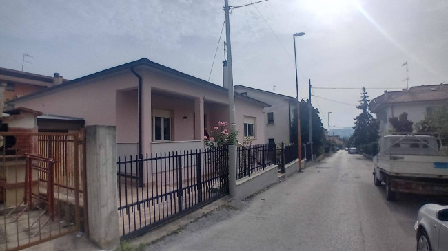 Casa indipendente in vendita a Giulianova (TE)