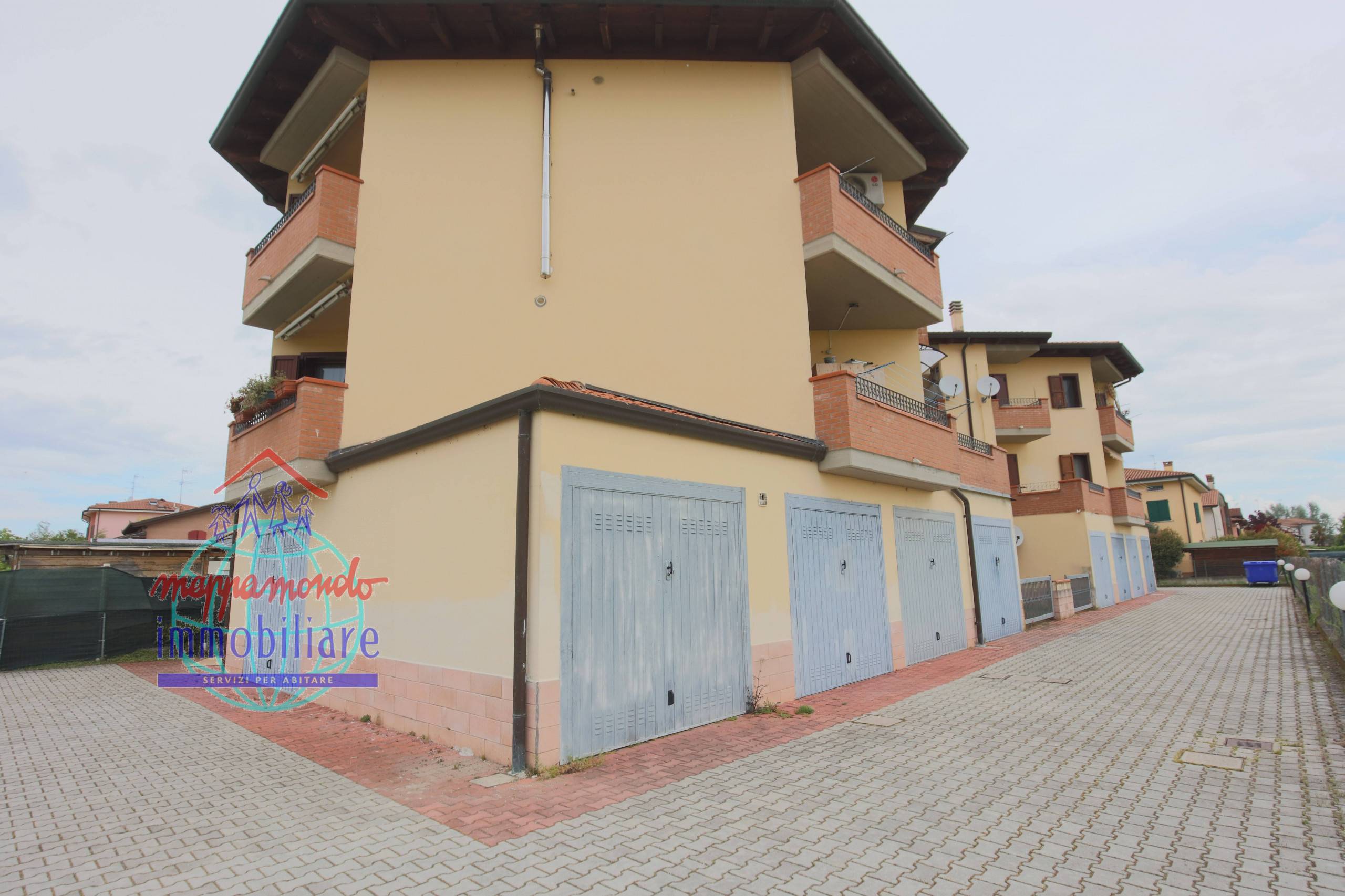 Appartamento in vendita a Cento (FE)