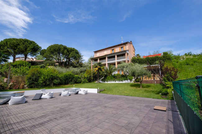 Villa in vendita a Castel San Pietro Terme (BO)