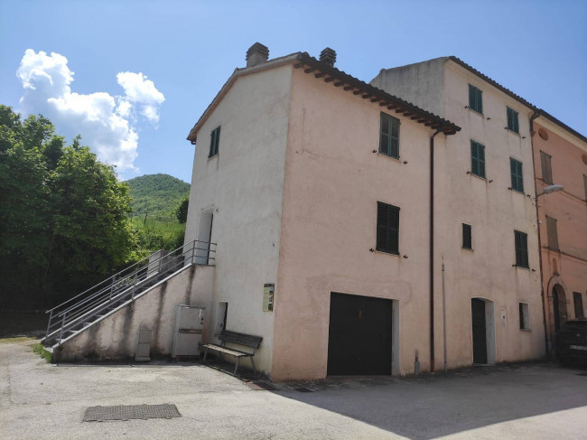 Casa indipendente in vendita a Fabriano (AN)