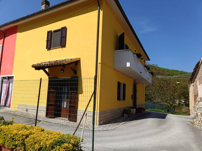 cielo-terra in Vendita a Fabriano