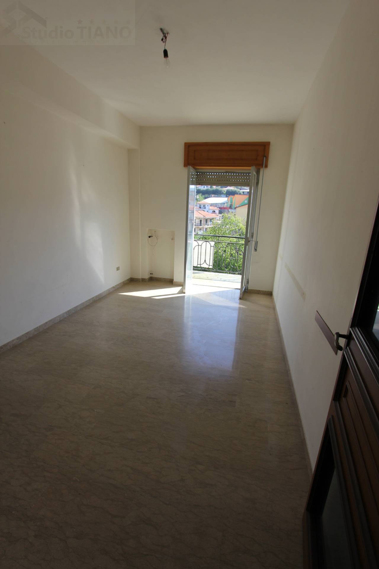 Appartamento MARZI affitto    ALESSANDRO TIANO