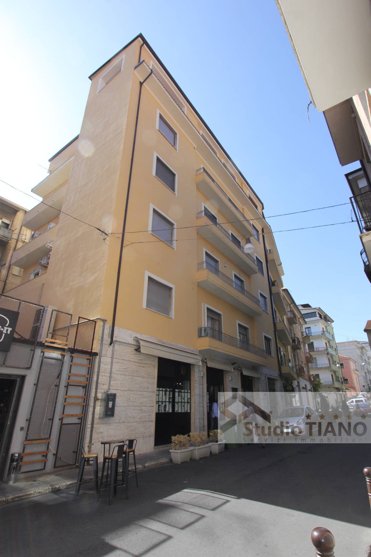 Ufficio - Loc.Com. COSENZA vendita  Centro  ALESSANDRO TIANO