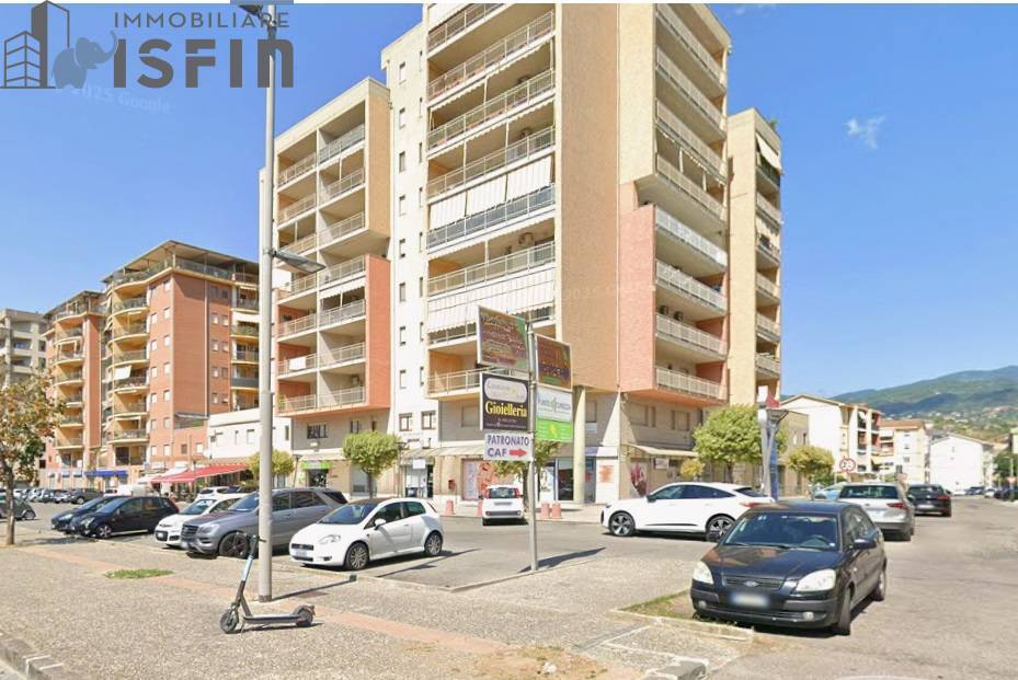 APPARTAMENTO/ USO UFFICIO in affitto a Cosenza