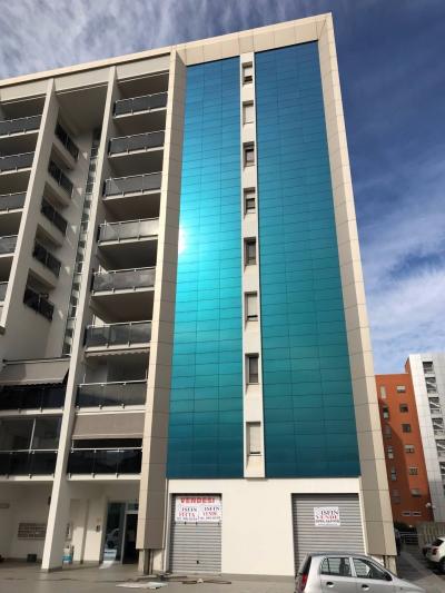 Locale commerciale in vendita a Cosenza