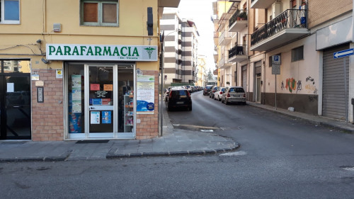 Locale commerciale in vendita a Cosenza