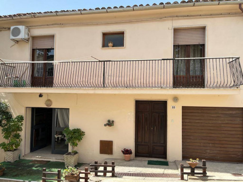 Appartamento in vendita a San Vincenzo La Costa