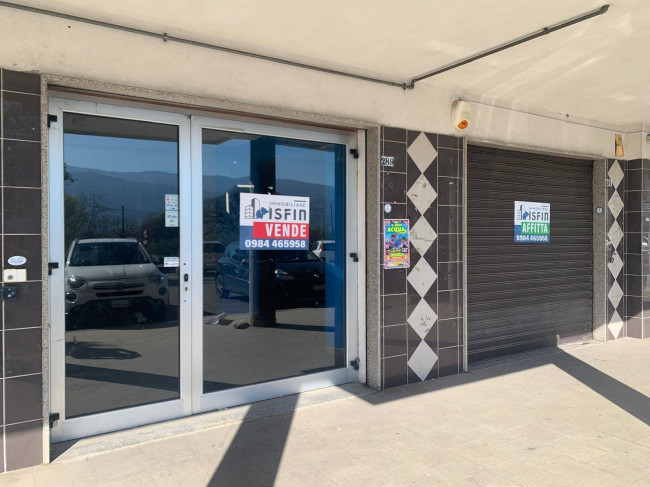 Attività commerciale in vendita a Montalto Uffugo