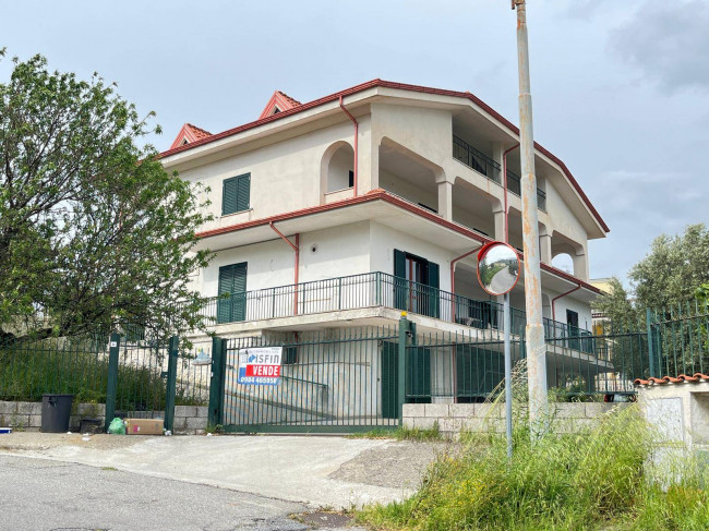 Appartamento in villa in vendita a Marano Principato