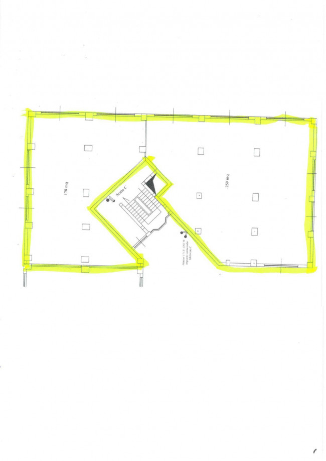 Locale commerciale in vendita a Cosenza