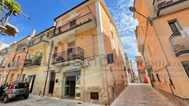 Locale commerciale a San Giovanni Rotondo