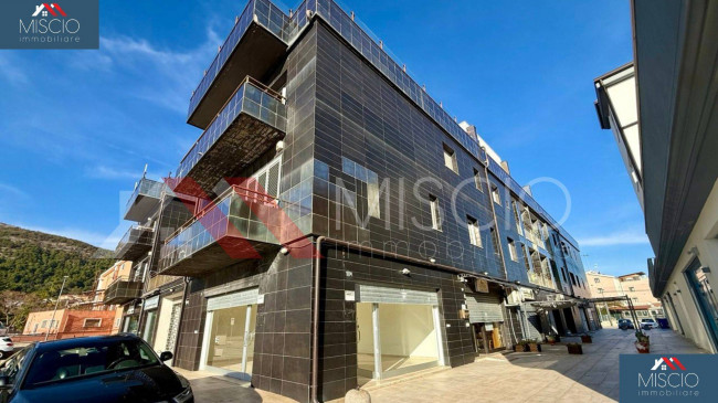 Locale commerciale a San Giovanni Rotondo