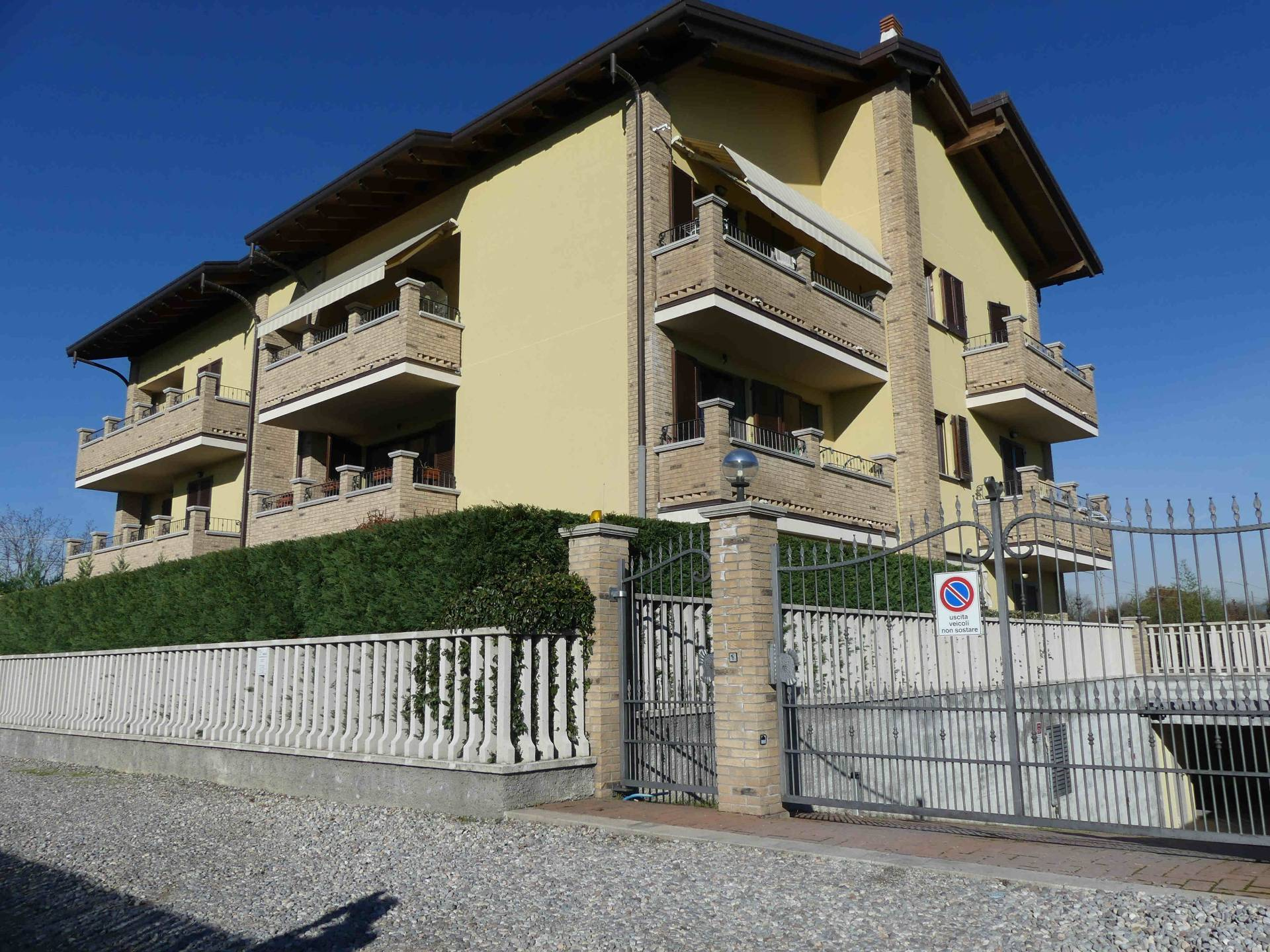 Appartamento MOZZATE vendita  semicentro  MasterCasa - TRADATE -