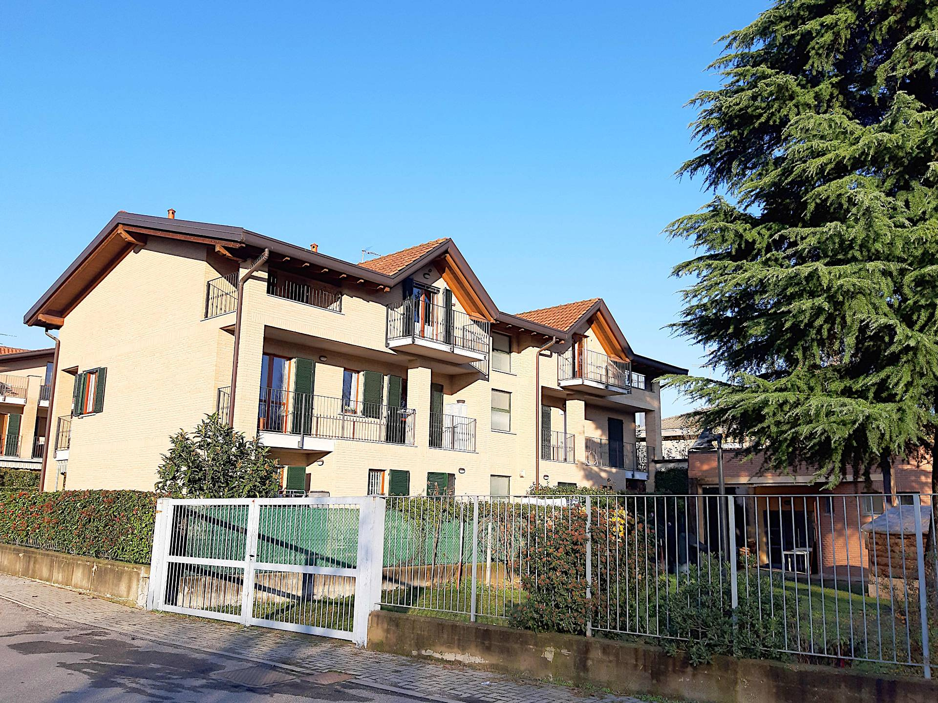 Appartamento VENEGONO SUPERIORE vendita    MasterCasa - TRADATE -