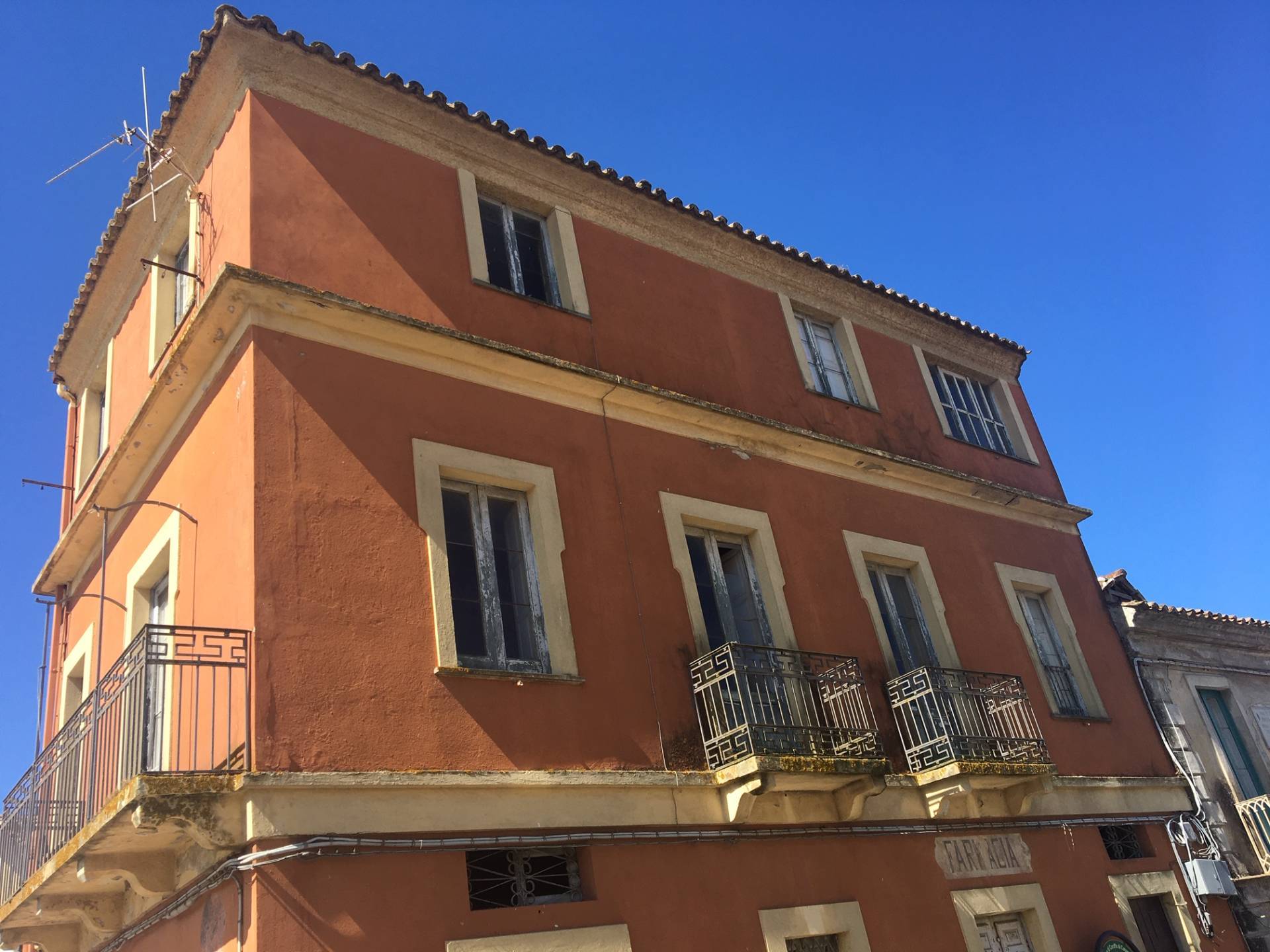 Stabile intero - Palazzo CARAFFA DI CATANZARO vendita    Kasa Doc srl