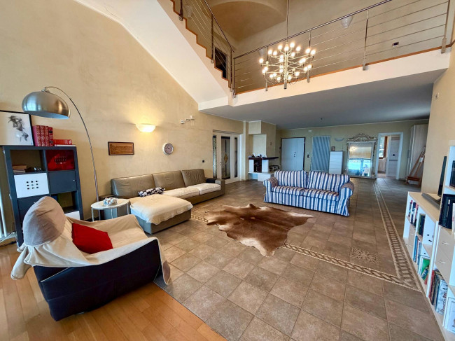Villa for sale in Cappelle sul Tavo