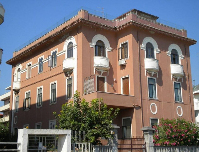  на продажа в Pescara