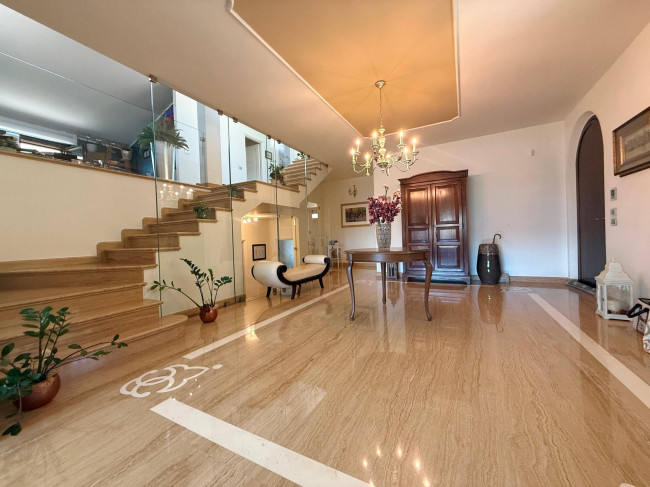 Villa for sale in Moscufo
