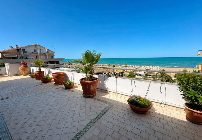 Penthouse for rent in Pescara