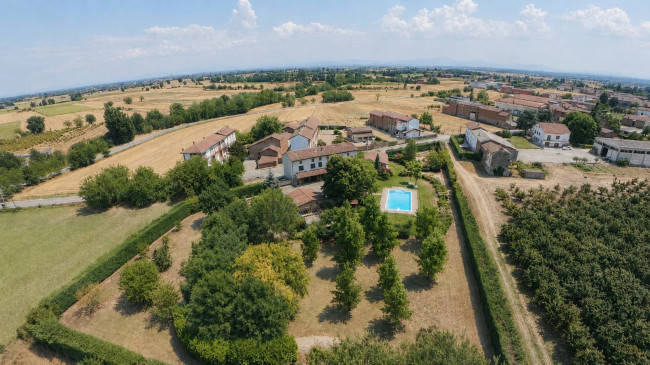 Villa in vendita a Castelspina