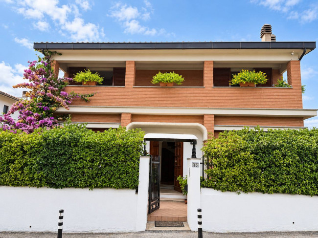 Villa for sale in Spoltore