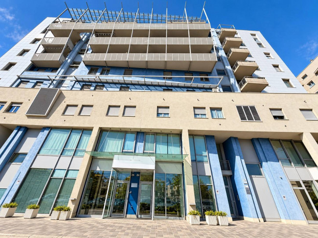 Locale commerciale in vendita a Pescara