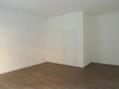 Negozio in affitto a Treviso