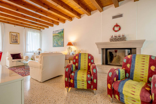 Villa in vendita a Paese