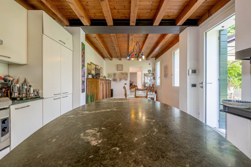 Villa in vendita a Paese