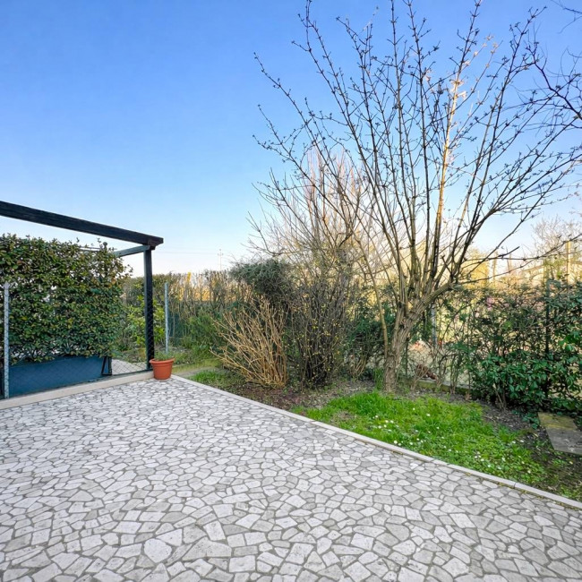 Abbinata - Schiera in vendita a Silea