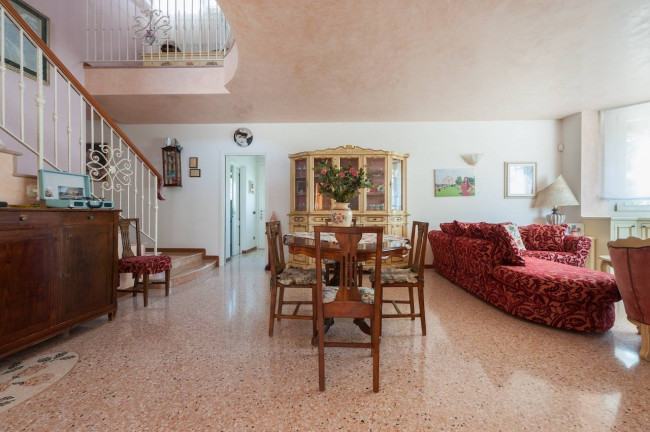 Casa singola in vendita a Paese