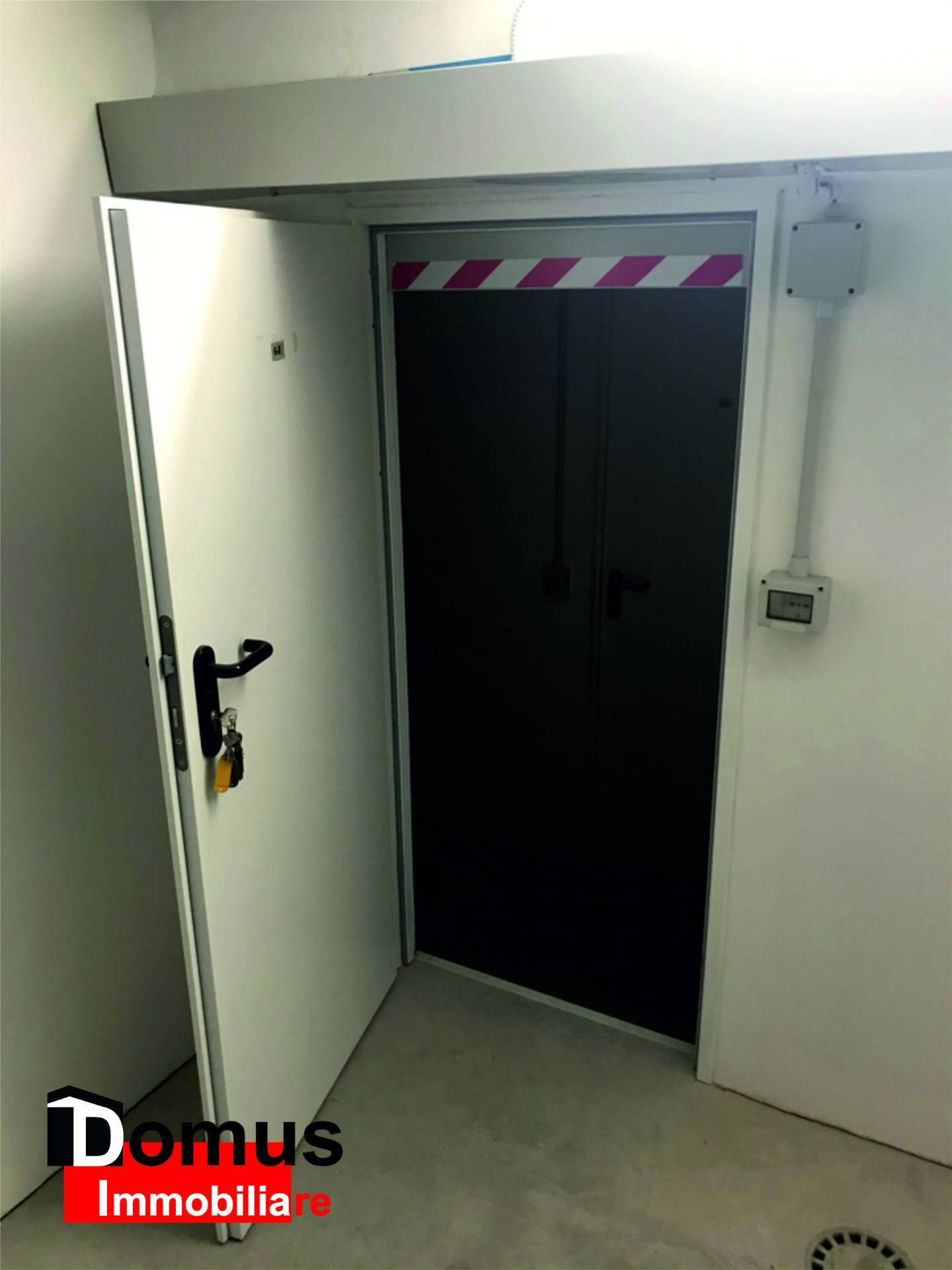 Box auto - Posto auto FERRARA affitto  Centro storico  Domus Immobiliare Snc