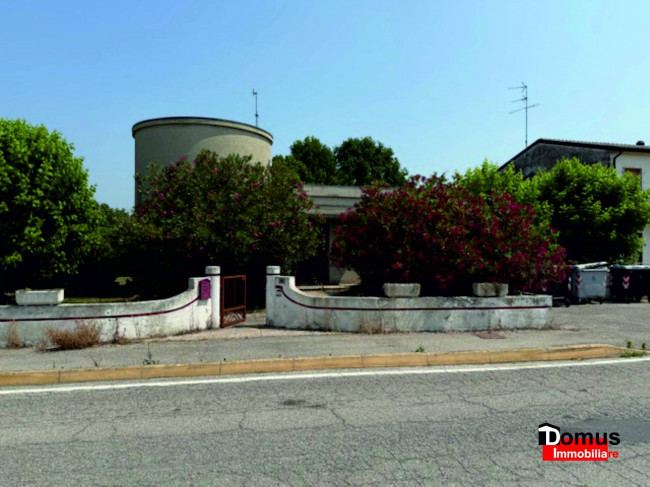 Capannone in Vendita a Voghiera